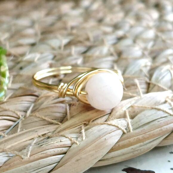 Rose Quartz Crystal Beaded Ring, Wire Wrapped Stackable Gemstone Ring, Size 8.5 - Picture 2 of 3